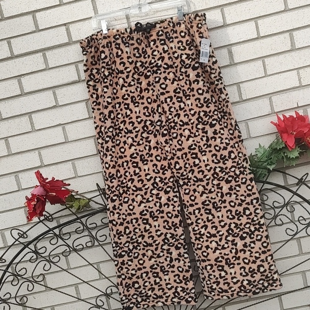 Leopard PJs* - Picture 6 of 11
